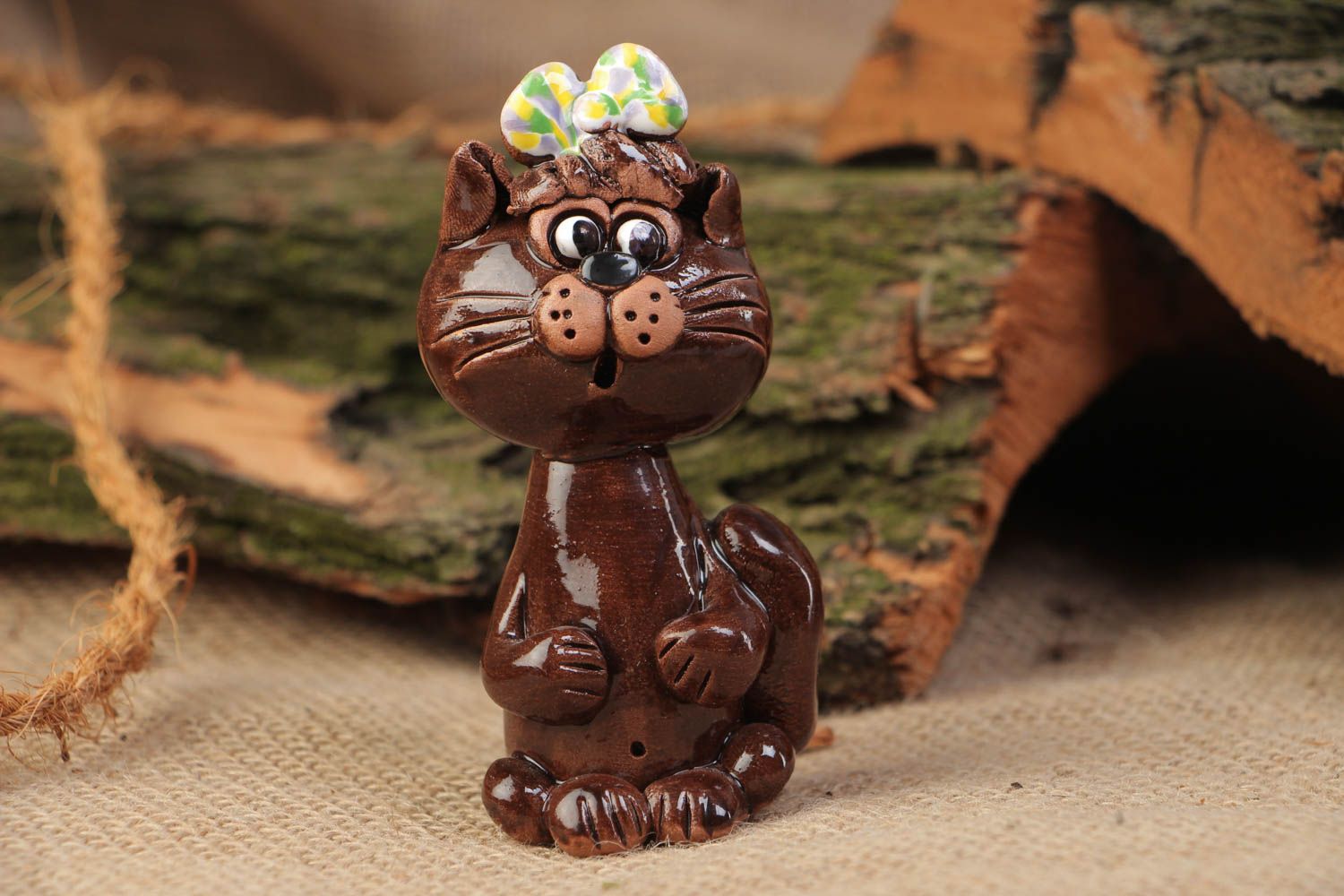 Handmade decorative ceramic figurine painted with acrylics in the shape of cat photo 1