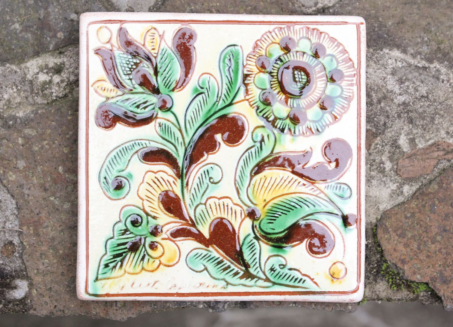 Azulejo de cerâmica artesanal pintado com tintas para lareira ou forno  foto 1