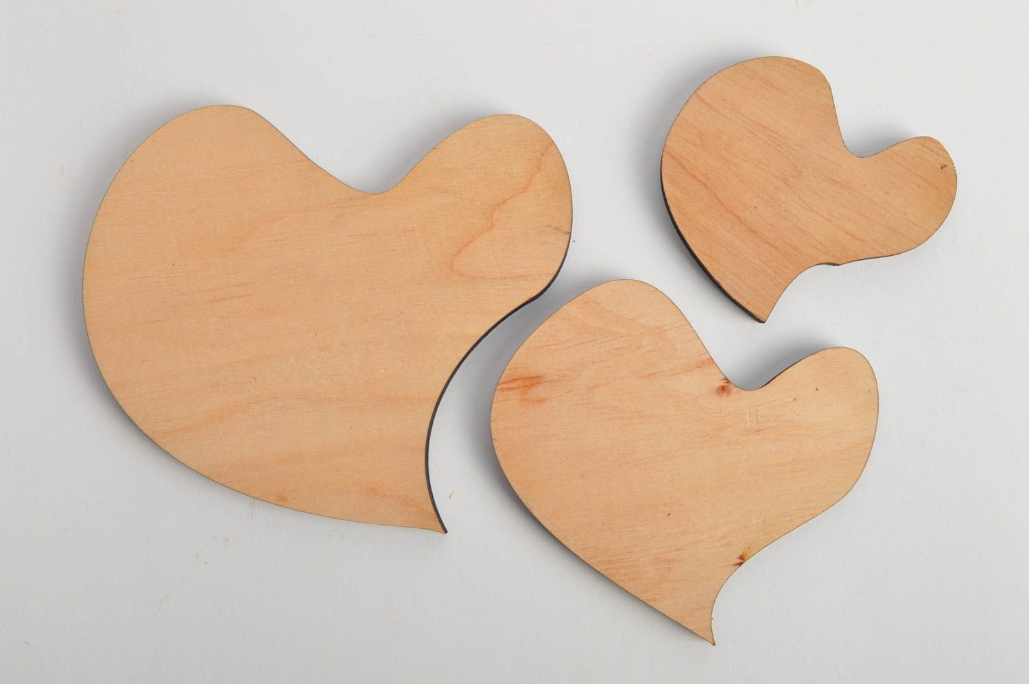 Set of 3 handmade plywood heart shaped craft blanks for creative work photo 2