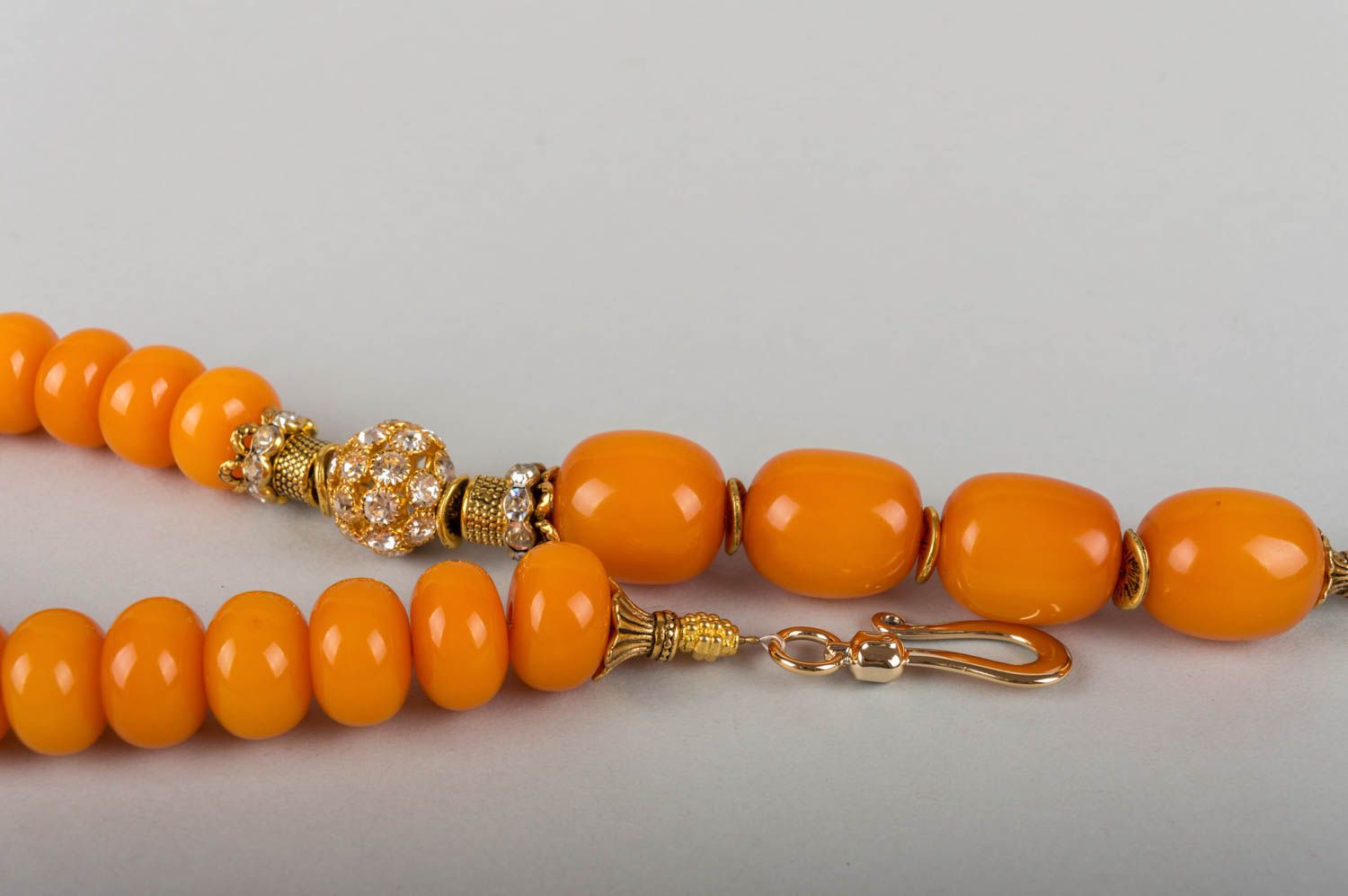 Handmade stylish amber stone bead necklace of yellow color for ladies of fashion photo 5