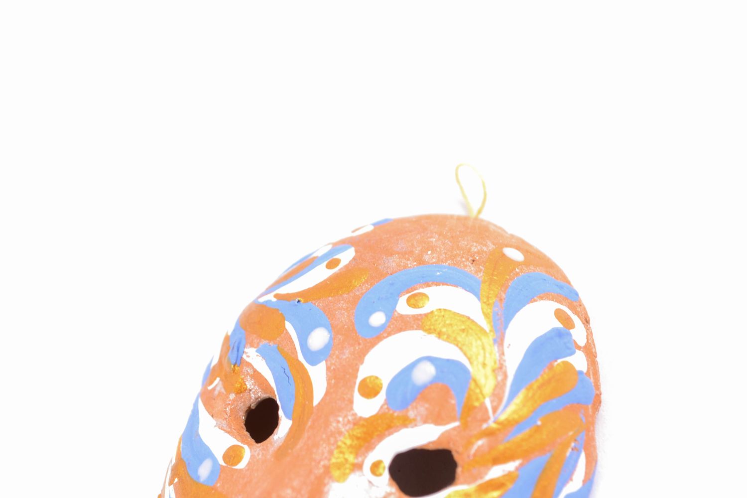 Colgante decorativo, máscara de carnaval de arcilla foto 3