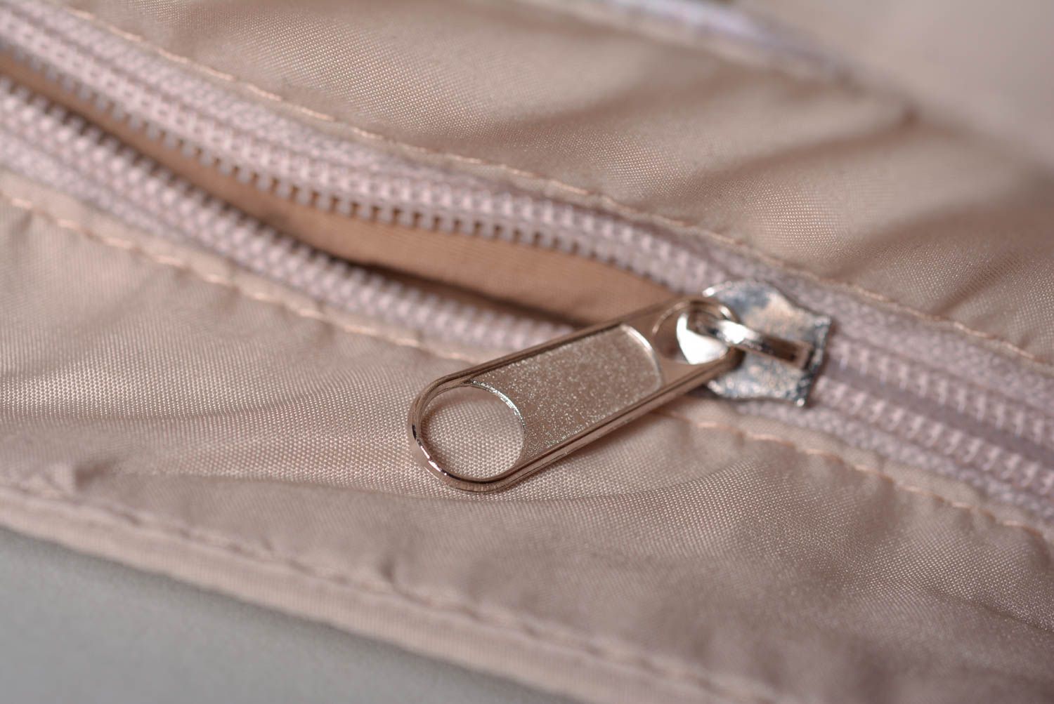 Handmade Damen Tasche Stofftasche mit Reißverschluss Mode Accessoire schön foto 5
