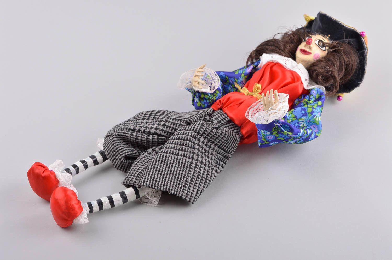 Кукла ручной работы авторская кукла интерьерная керамическая кукла Арлекин фото 3