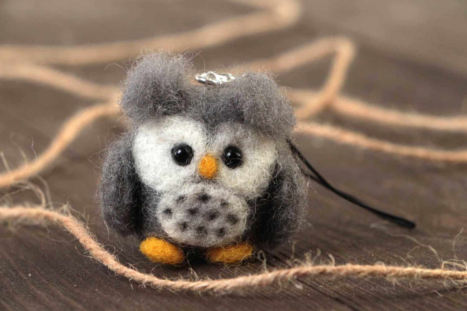 Beautiful handmade designer small felted wool keychain toy owl photo 1