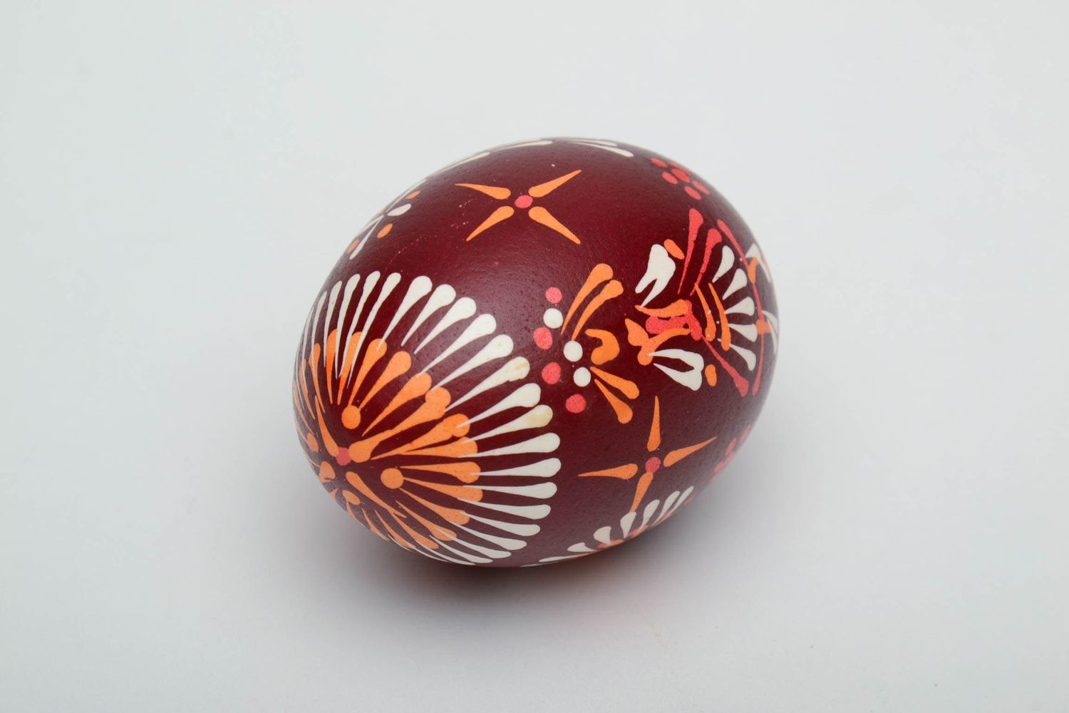 Handmade pysanka of red color with Lemkiv painting photo 4