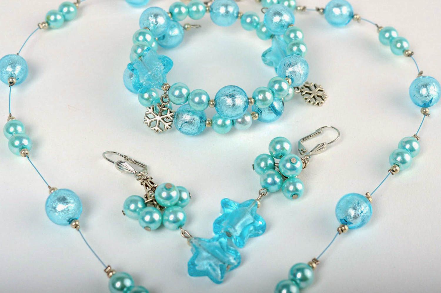 Handmade beaded Venetian glass and ceramic pearls jewelry set of 3 items  photo 3
