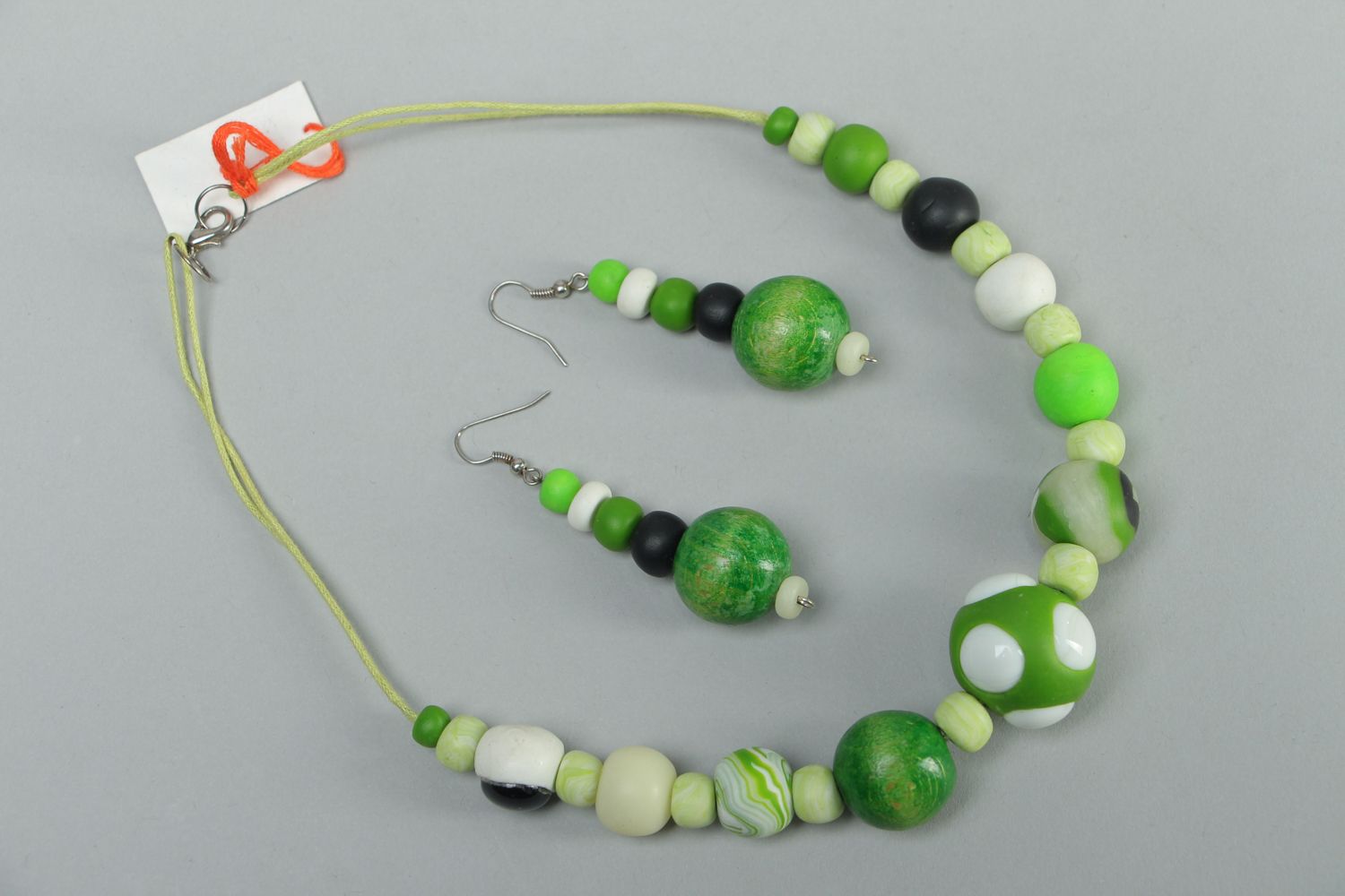 Handmade plastic jewelry set photo 1
