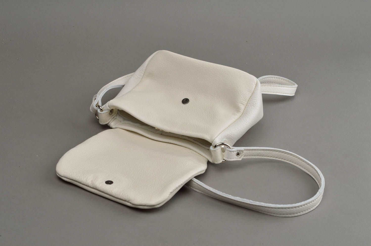 Beautiful handmade leather shoulder bag stylish leather handbag leather goods photo 2