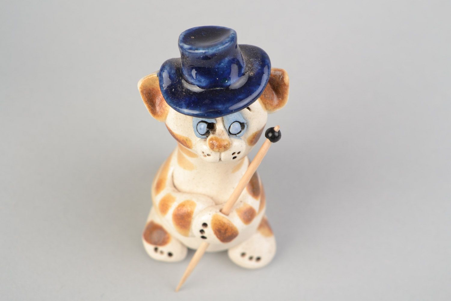 Künstler handmade Deko Figur aus Ton mit Glasur bemalt Katze Zauberkünstler  foto 3