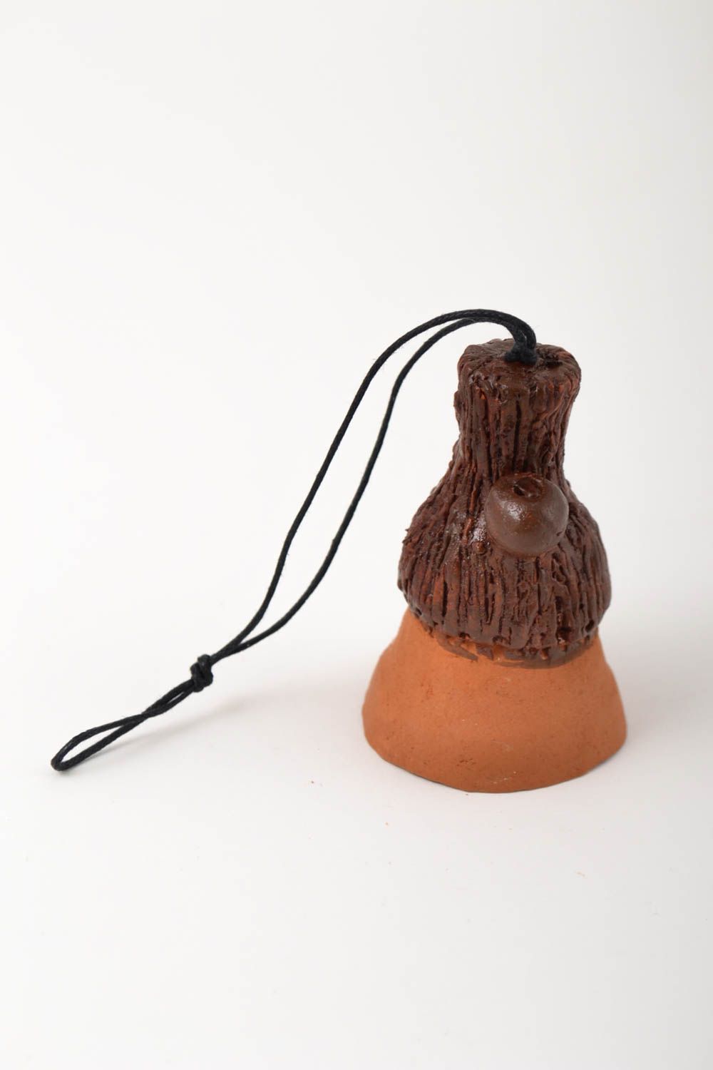 Колокольчик из глины фигурка ручной работы авторская керамика коричневый домик фото 3