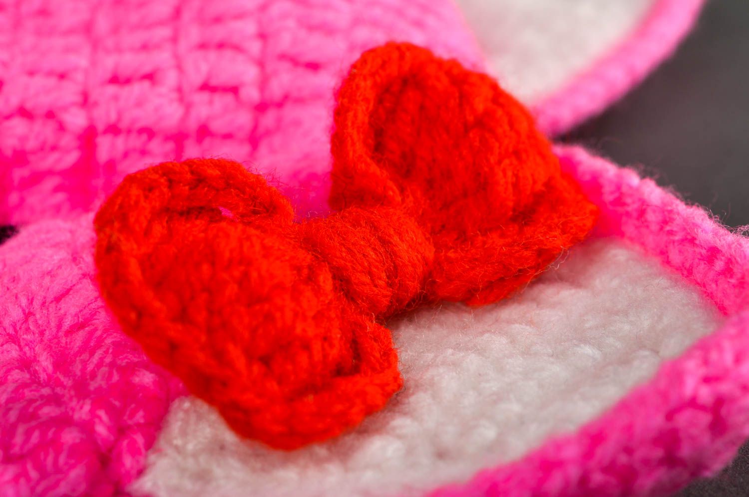 Bonnet en laine fait main Chapeau hiver rose chaud Vêtement pour femme photo 4