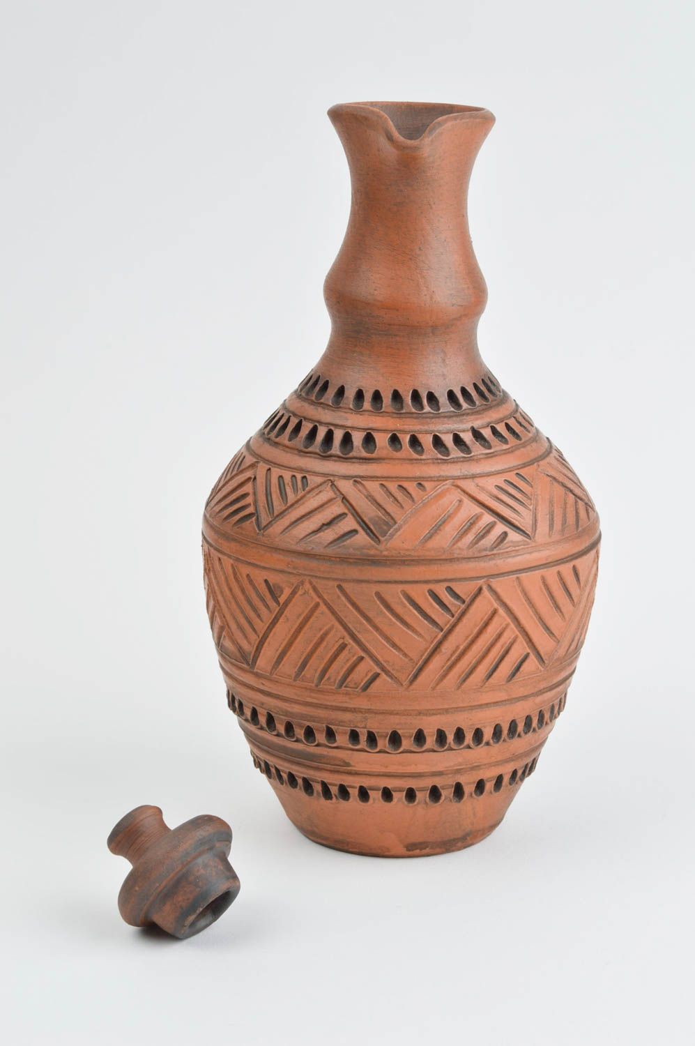 Jarro de cerámica hermoso hecho a mano vajilla de barro utensilio de cocina foto 3