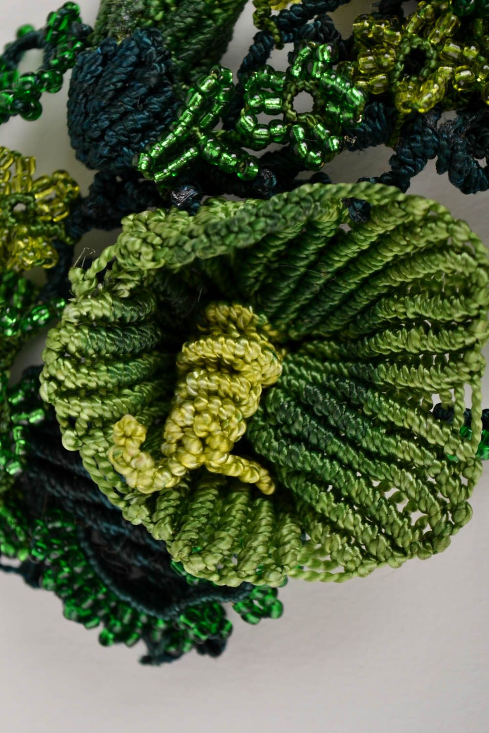 Цветочная брошь ручной работы авторское украшение брошь цветок зеленая женская фото 3