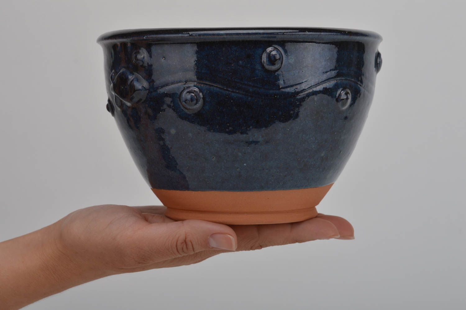 Cache-pot en argile fait main bleu original couvert de glaçure pratique photo 3