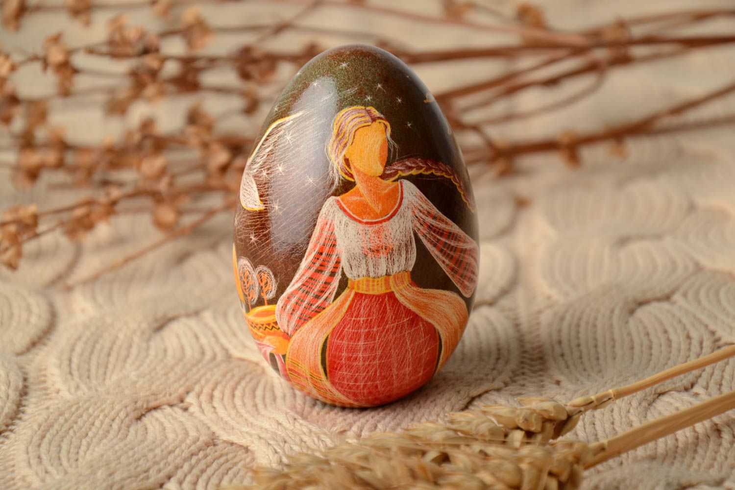 Oeuf de Pâques décoratif fait main souvenir original technique de grattage photo 1