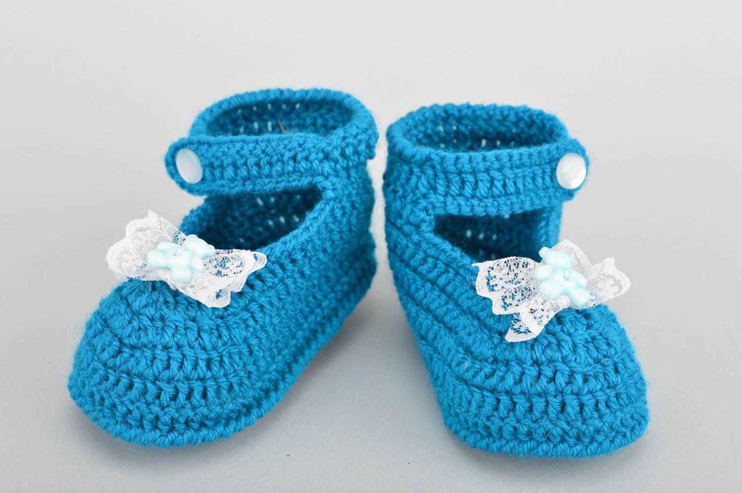 Handmade designer baby shoes crocheted of blue woolen and cotton threads  photo 2