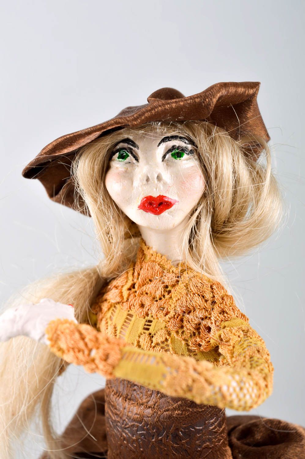Кукла ручной работы авторская кукла в коричневом платье керамическая кукла фото 3
