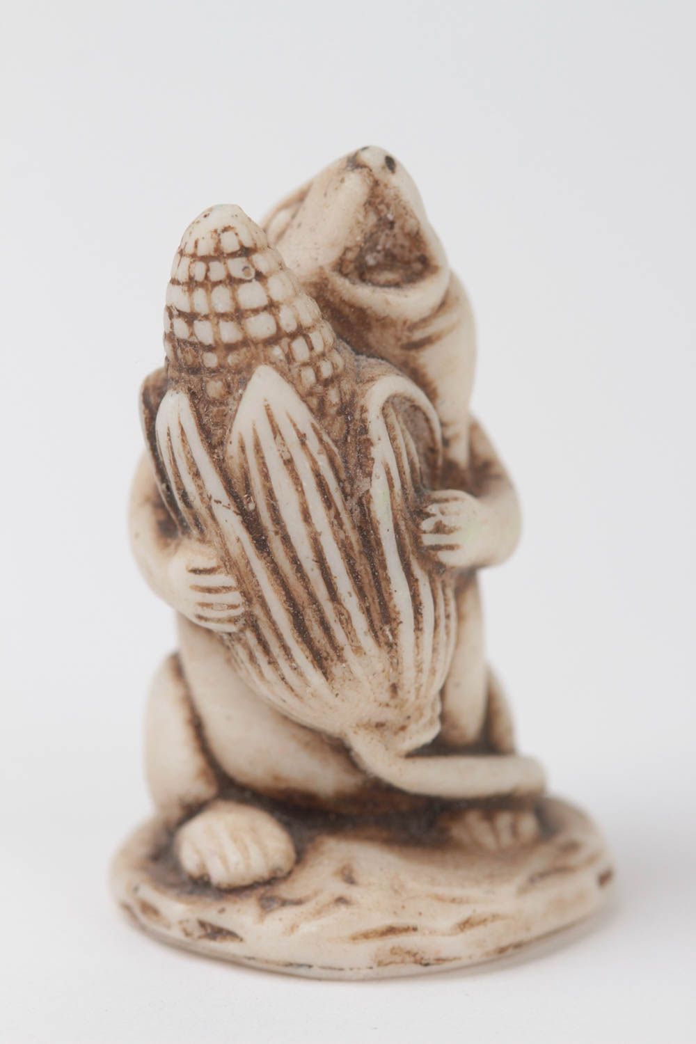 Statuetta piccola in argilla polimerica fatta a mano figurina decorativa  foto 2
