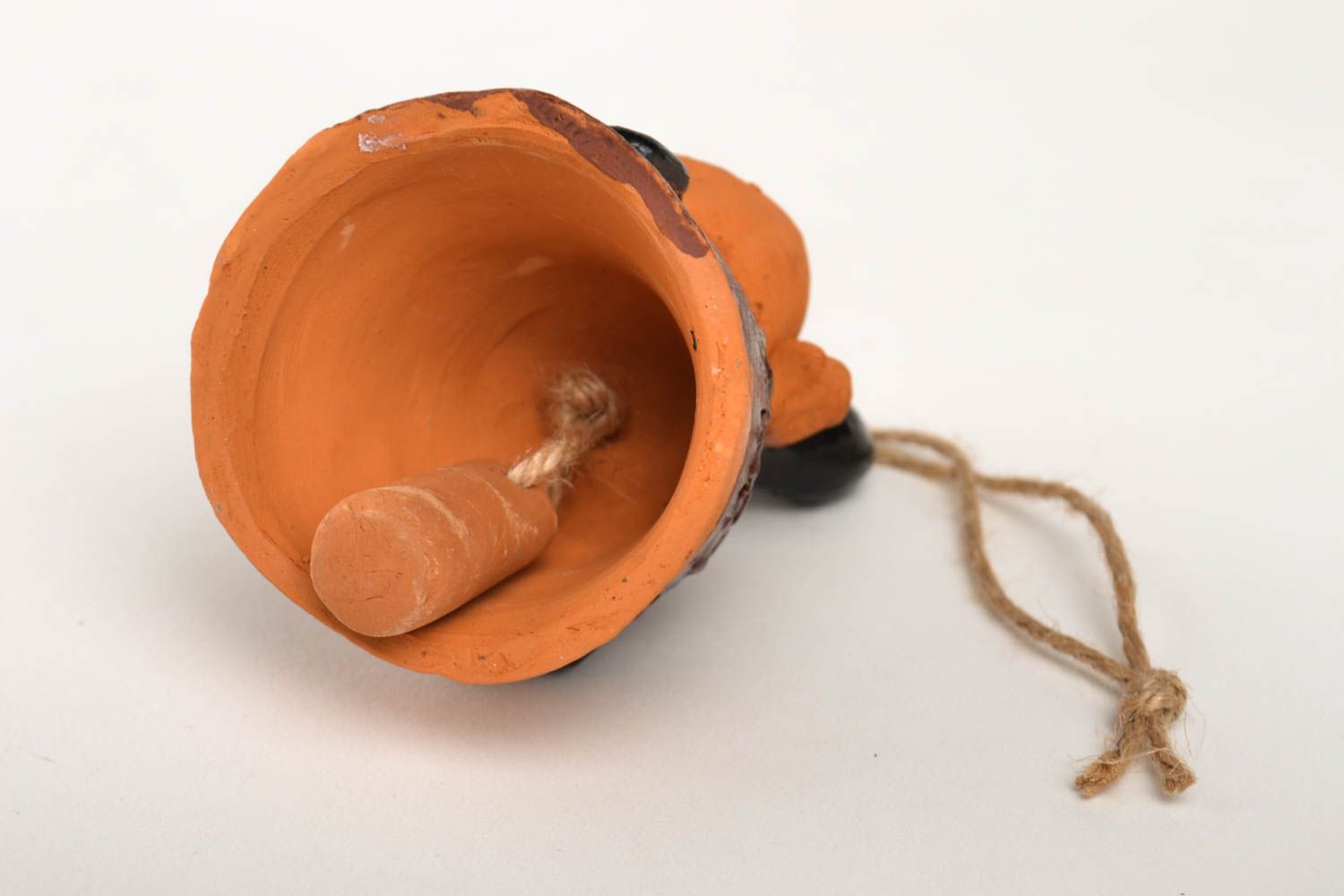 Figurina in ceramica fatta a mano souvenir mucca in terracotta origianale foto 2
