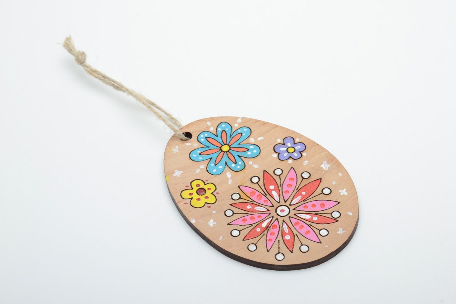 Painted plywood interior pendant magnet egg photo 2