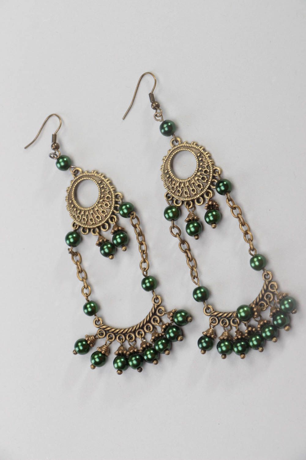 Boucles d'oreilles en métal et perles céramiques vertes faites main ethniques photo 2