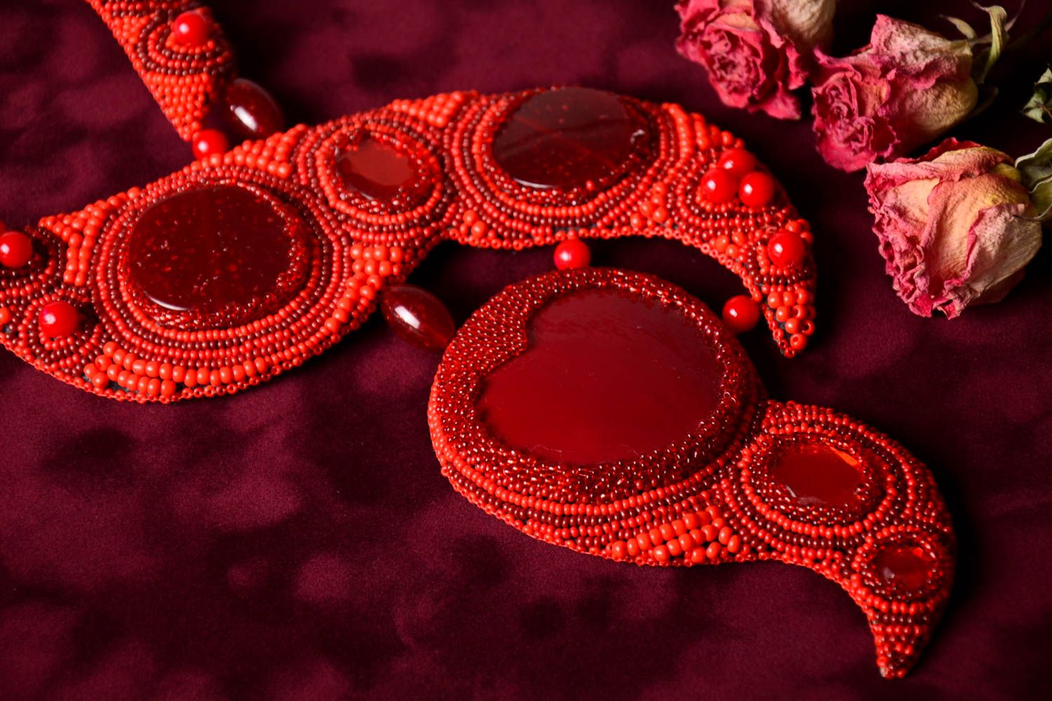 Rote stilvolle Damen Halskette Halsschmuck für Damen handmade Schmuck Collier foto 1