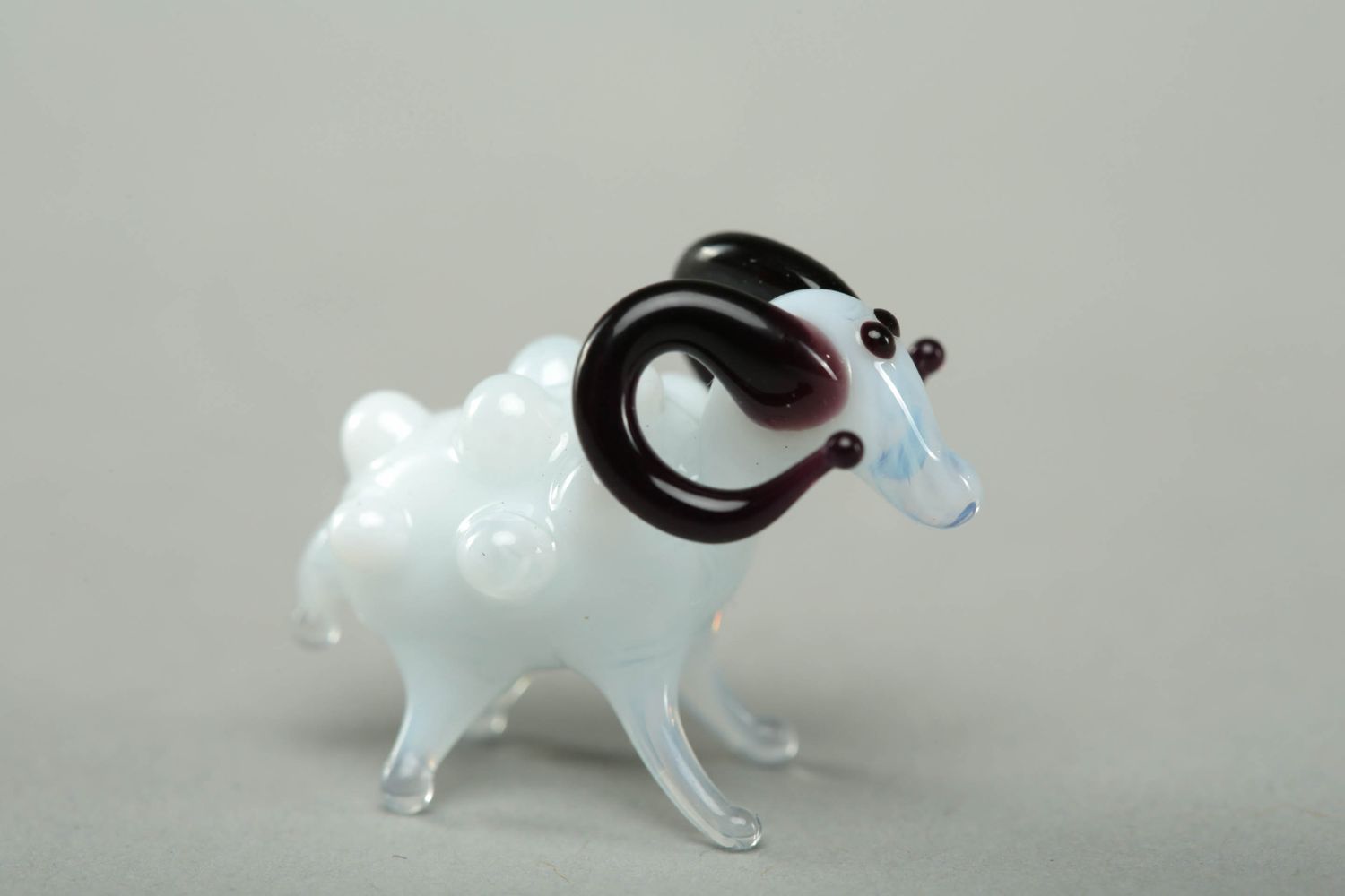 Figurine miniature en verre faite main Mouton photo 1