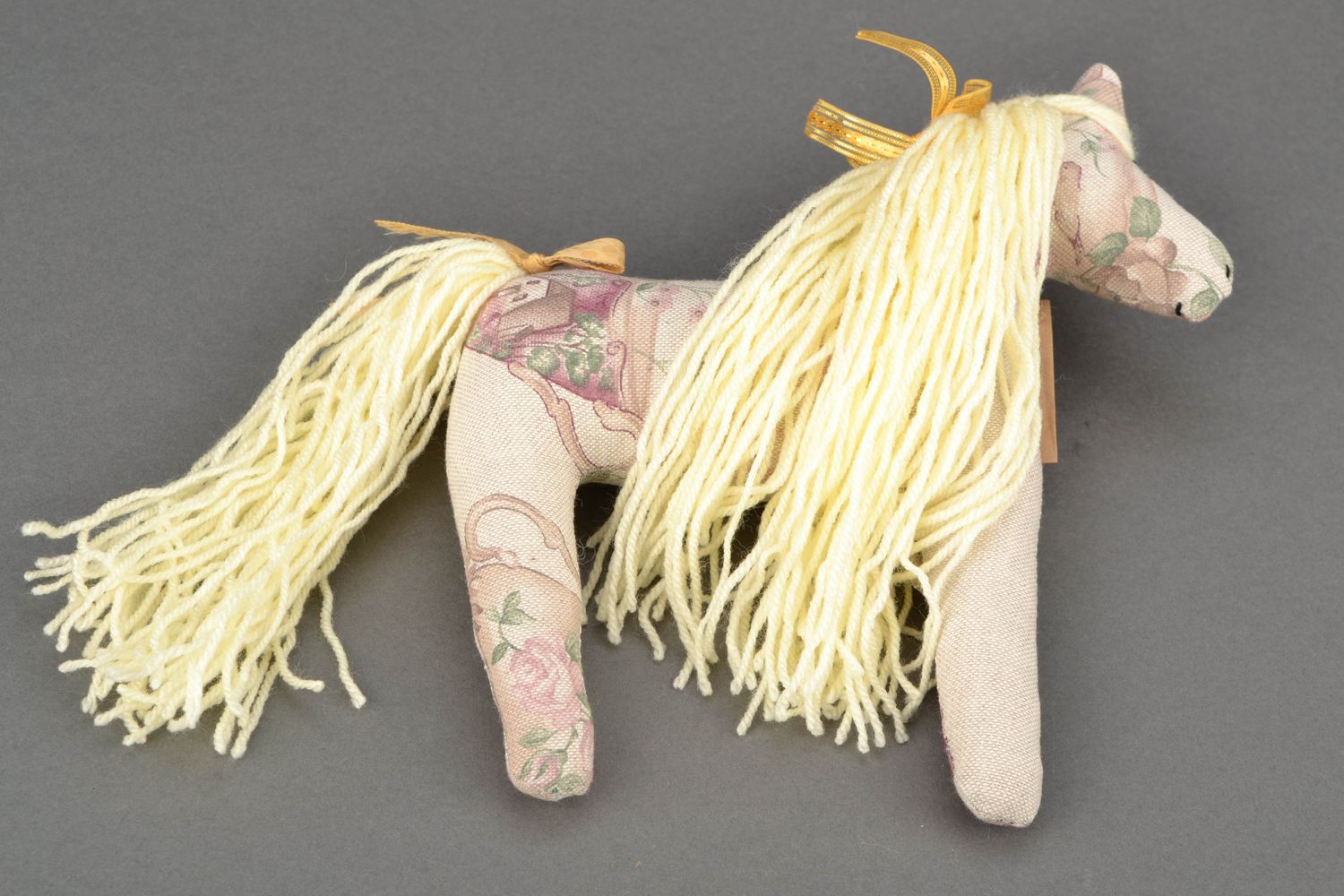 Kuscheliges Interieur Spielzeug Pferd aus Stoff foto 3