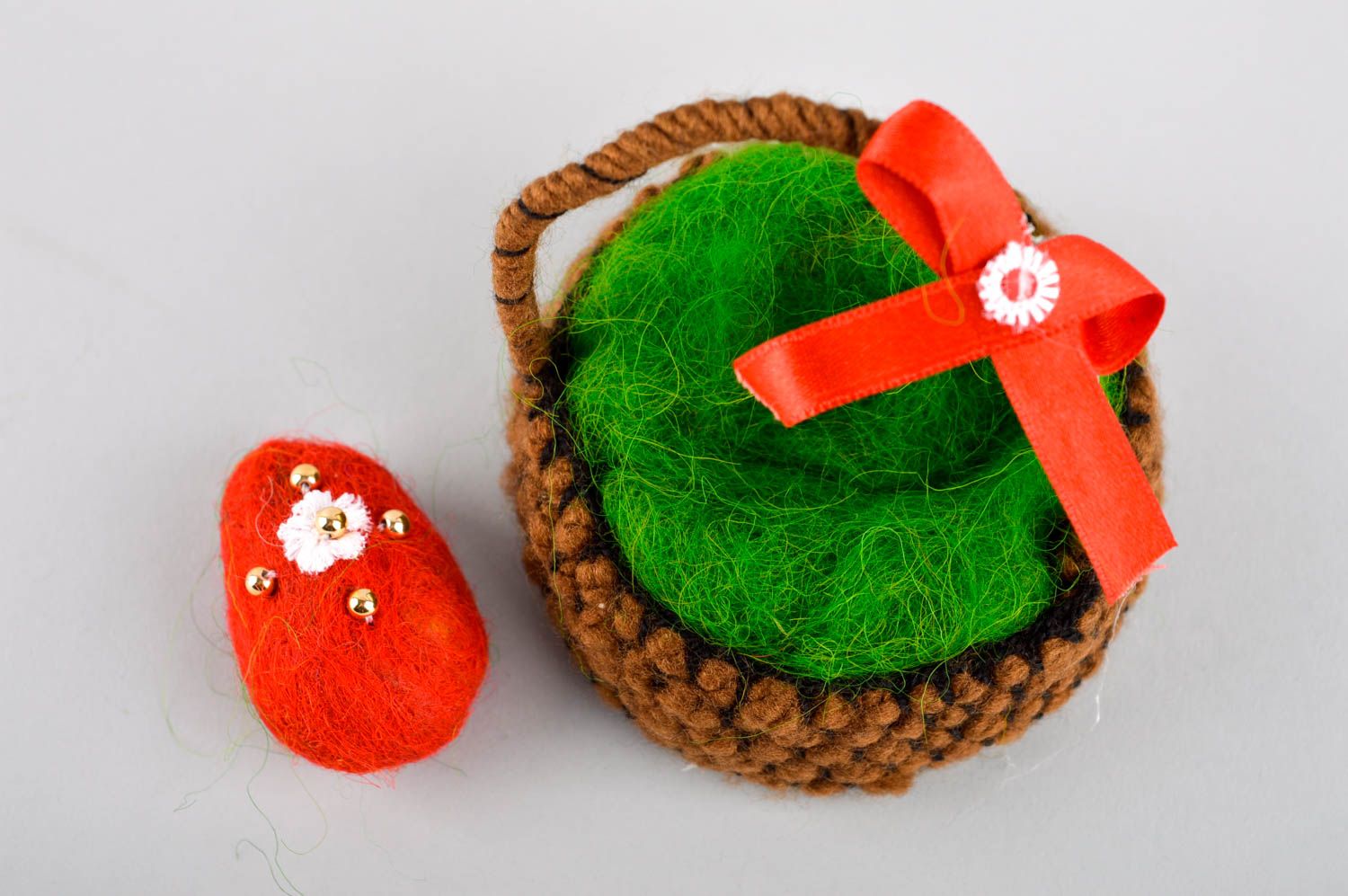Canasta de fieltro con huevos artesanal decoración de fiestas regalo original foto 4