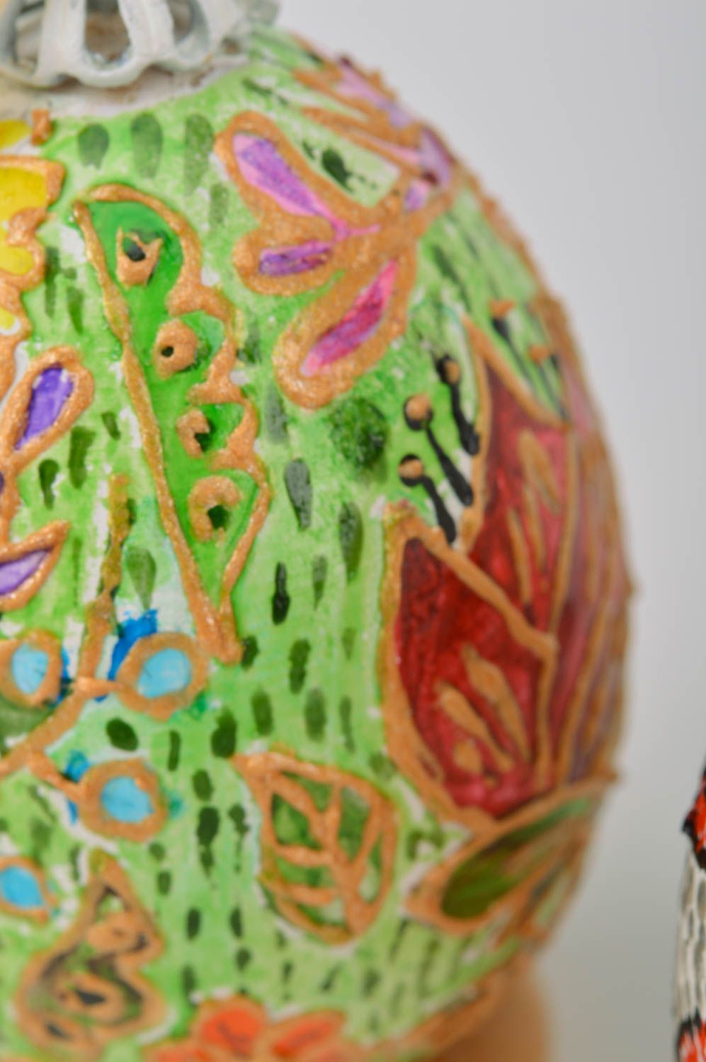 Huevo de Pascua de madera pintado con tintes acrílicos artesanal bonito foto 4