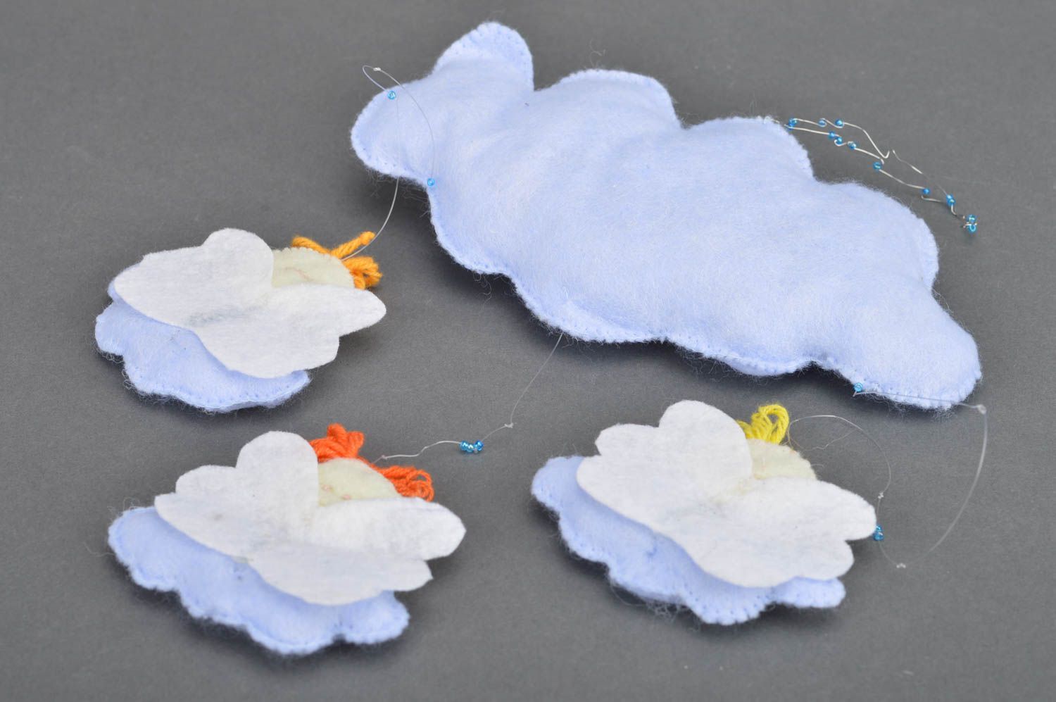 Schönes originelles handgemachtes Spielzeug für Interieur für Kinderzimmer Wolke foto 5