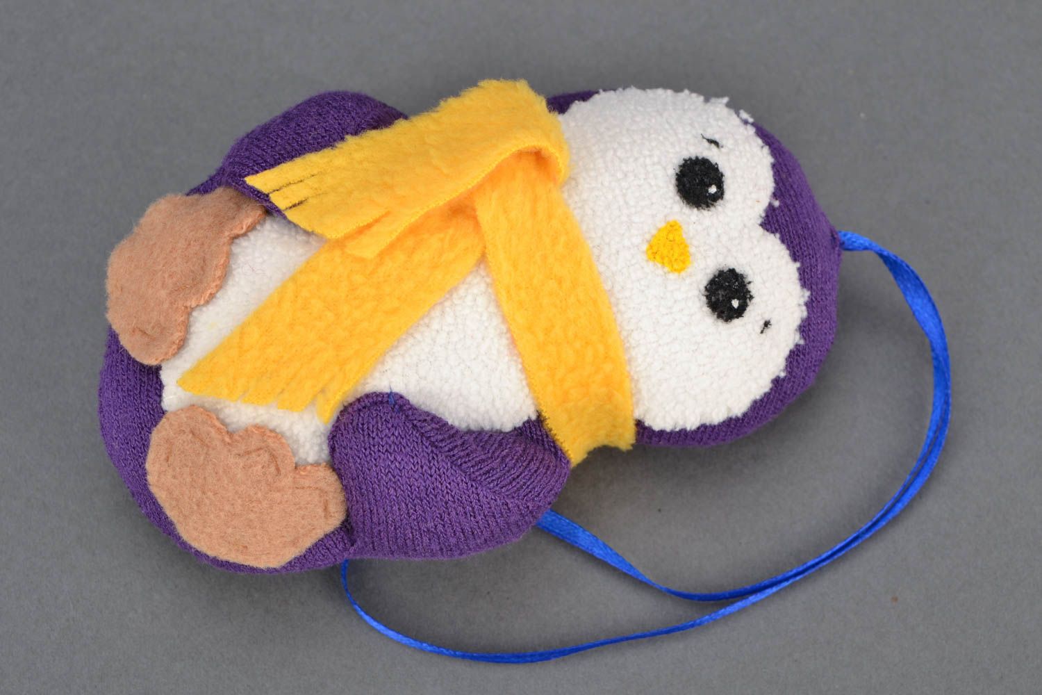 Мягкая игрушка на петельке Пингвин фото 1