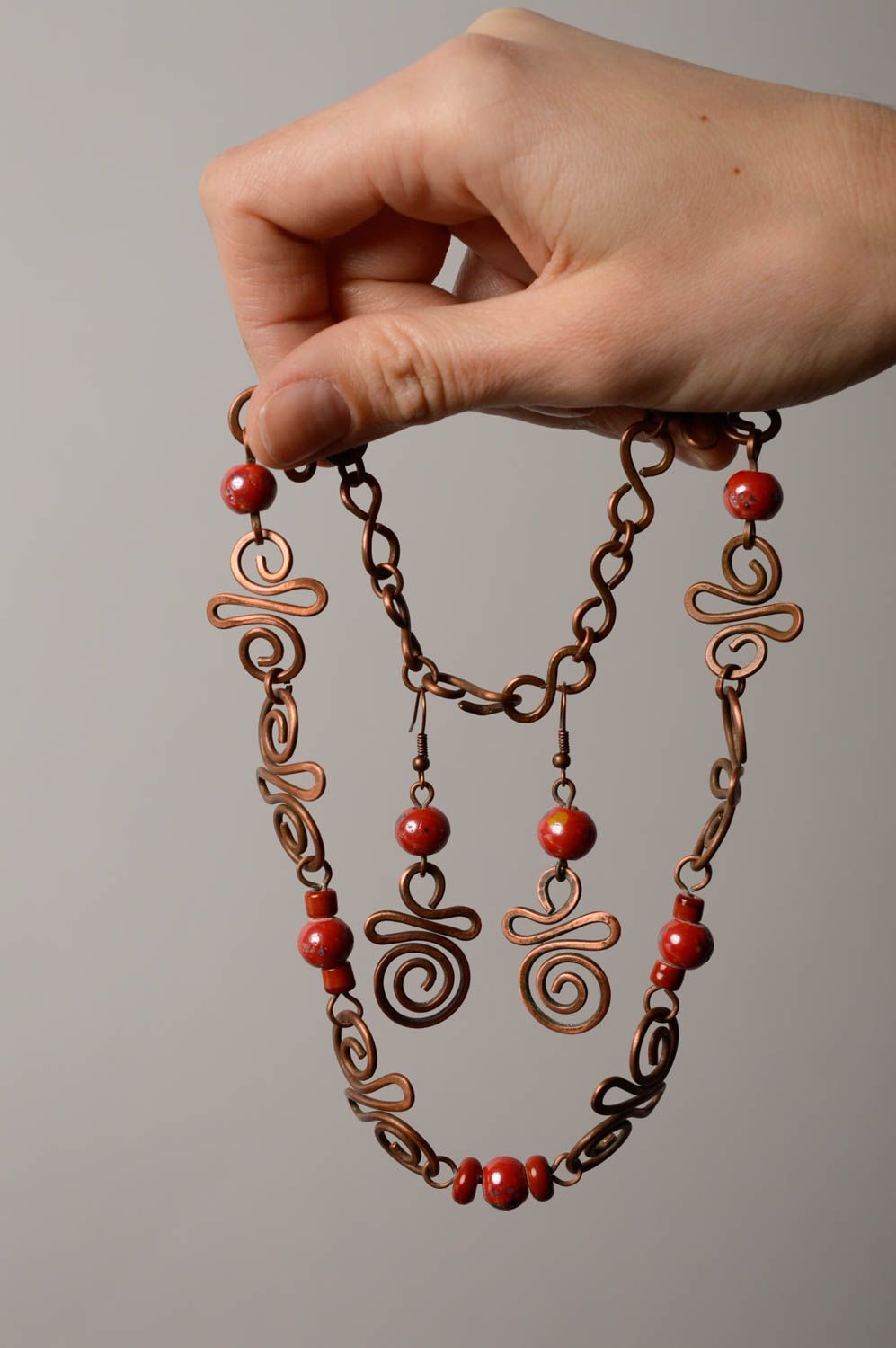 Ensemble de collier et boucles d'oreilles en cuivre bijoux originaux faits main photo 4