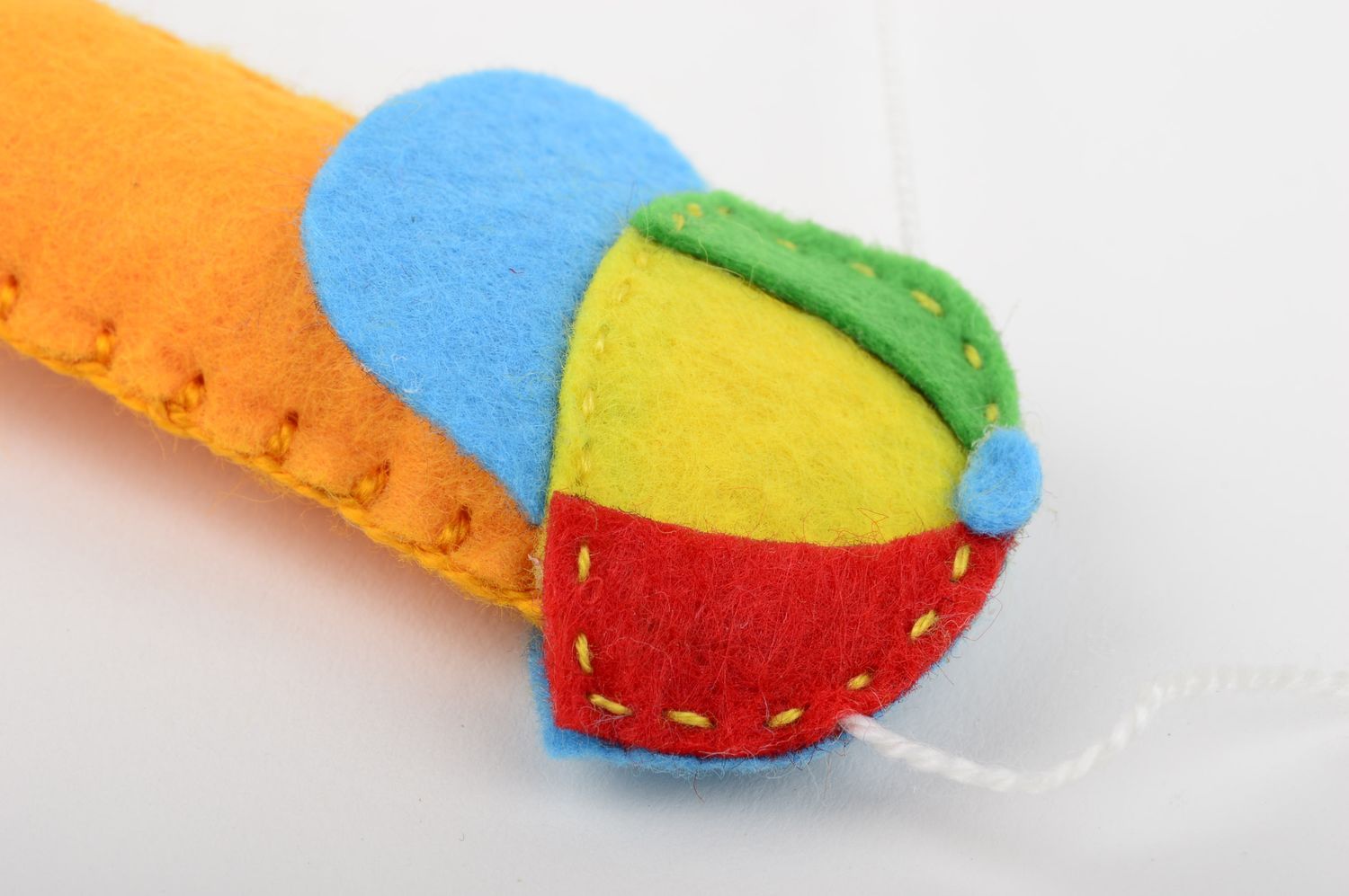 Игрушка ручной работы декор для детской мягкая игрушка настенный декор паровозик фото 4