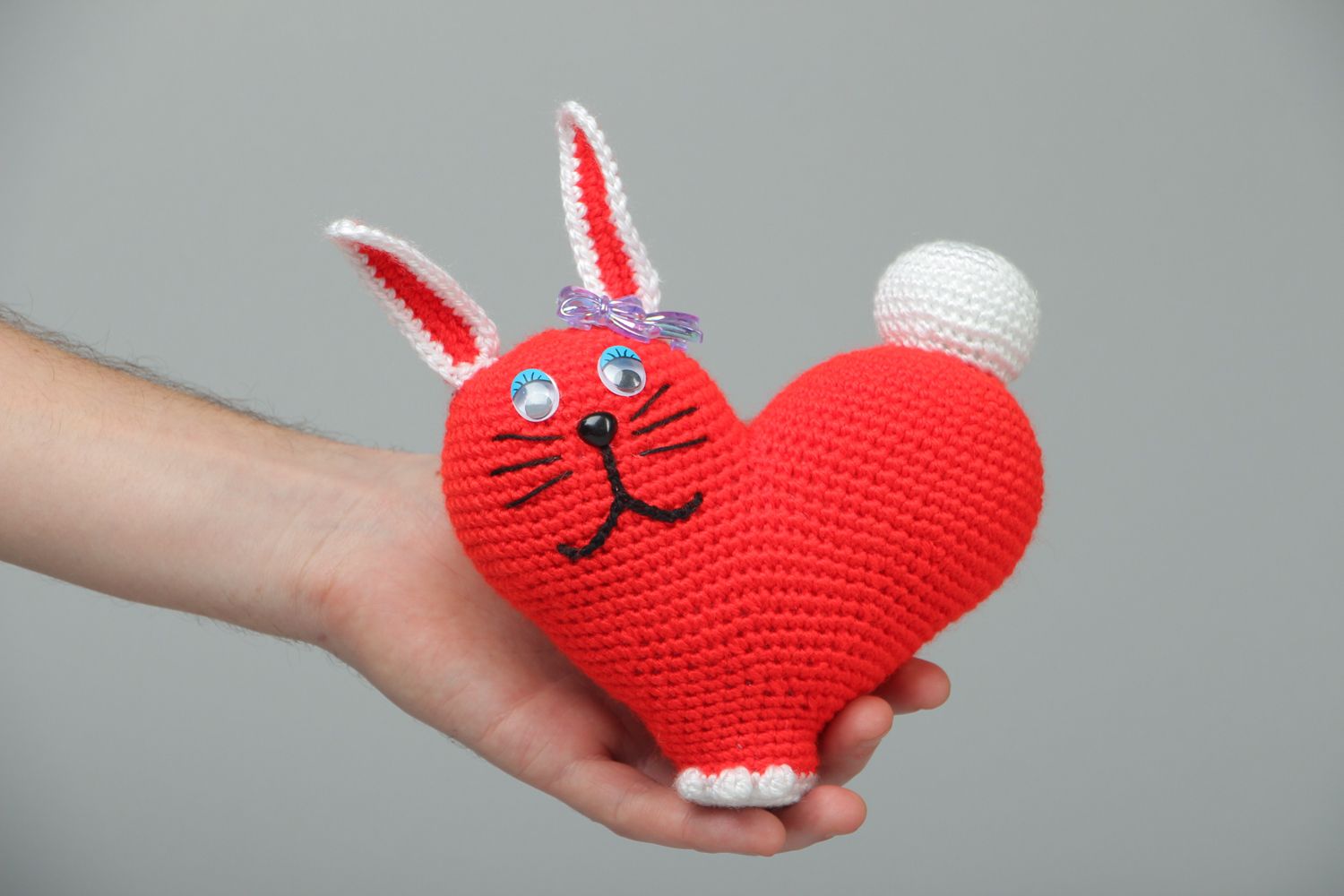Вязаное сердце заяц игрушка  фото 4