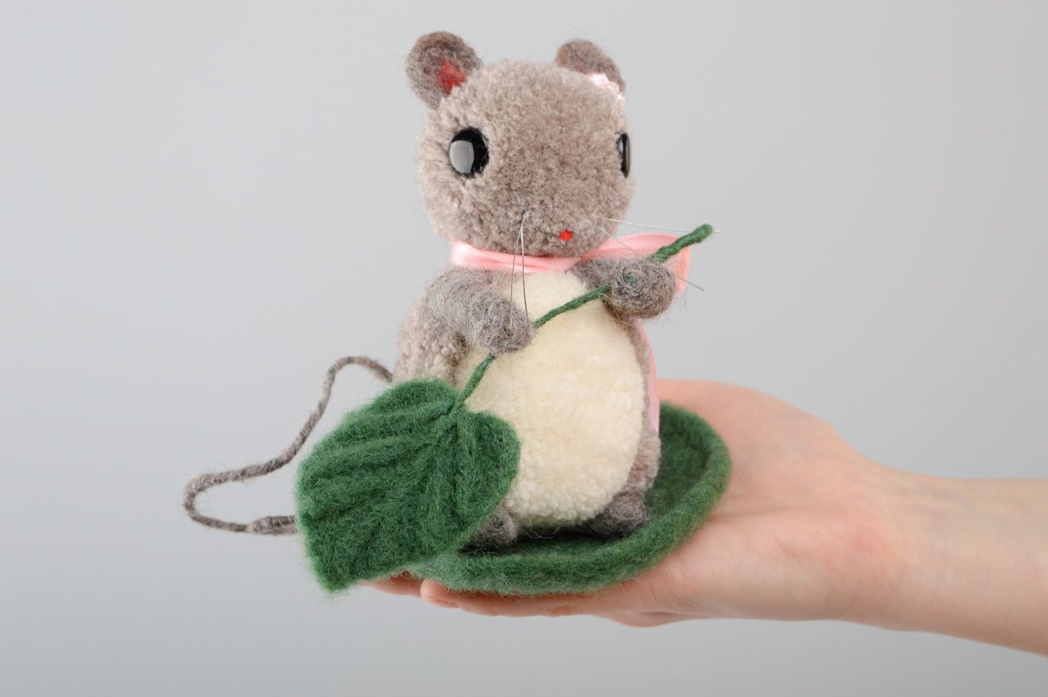 Handmade pompom toy Mouse photo 4