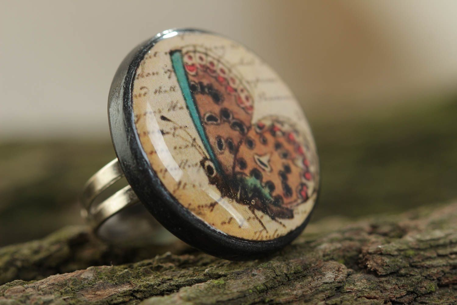 Handmade round glass glaze and plastic ring with butterfly photo 1