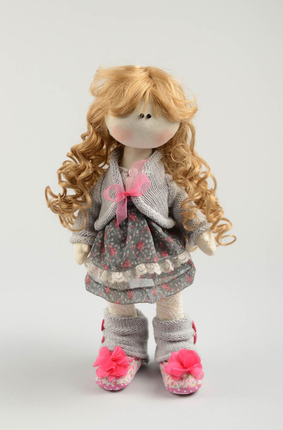 Кукла ручной работы кукла из ткани мягкая кукла из льна в сером костюме фото 1