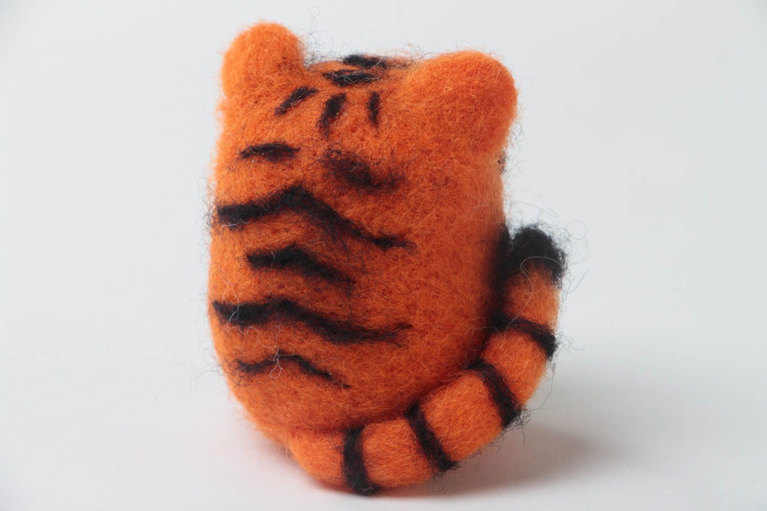 Small handmade natural wool soft toy tiger needle felting technique photo 3