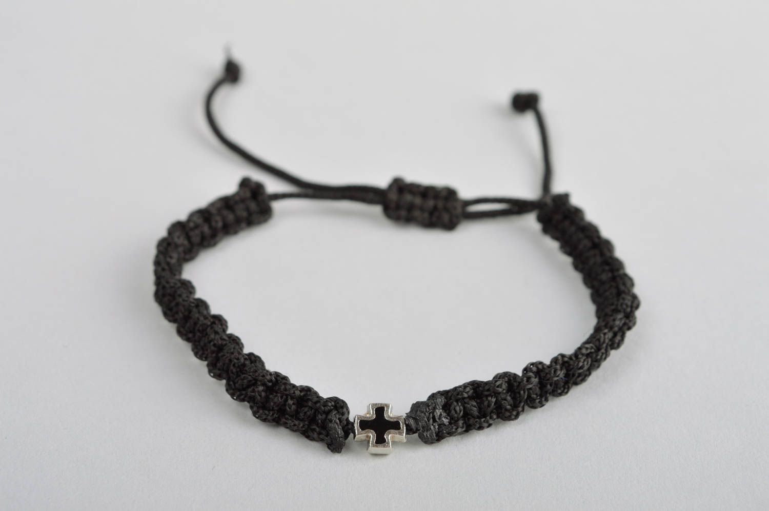 Модный браслет ручной работы браслет из ниток плетеный браслет темный макраме фото 2