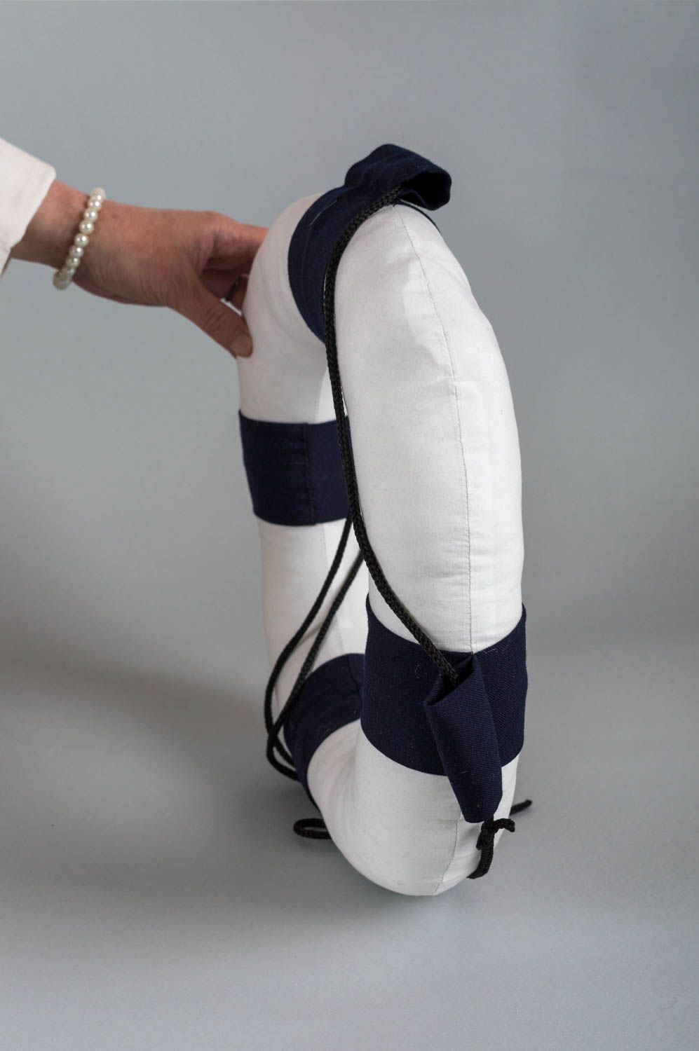 Juguete artesanal almohada de peluche regalo original con forma de salvavidas foto 5