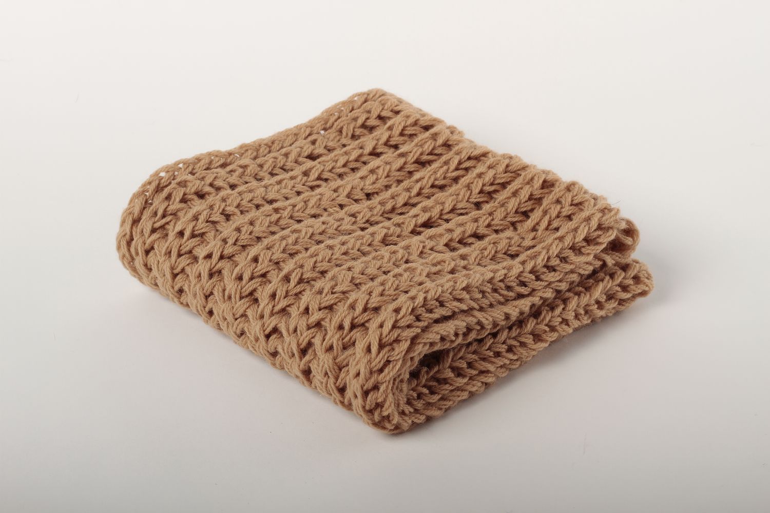 Écharpe beige faite main Vêtement femme tricot en laine large Idée cadeau photo 3