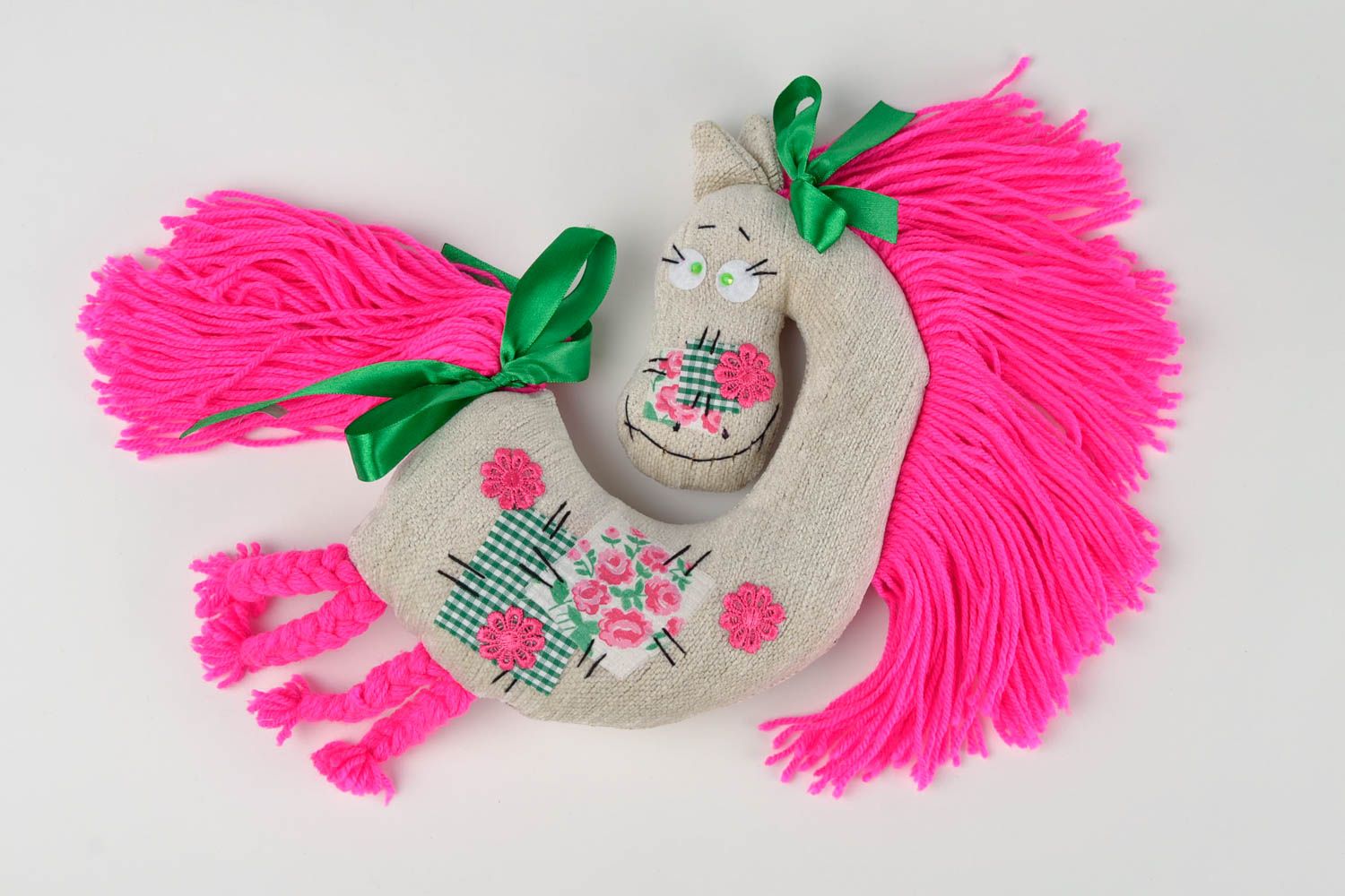 Игрушка-подушка ручной работы детская игрушка Лошадка розовая игрушка для детей фото 1