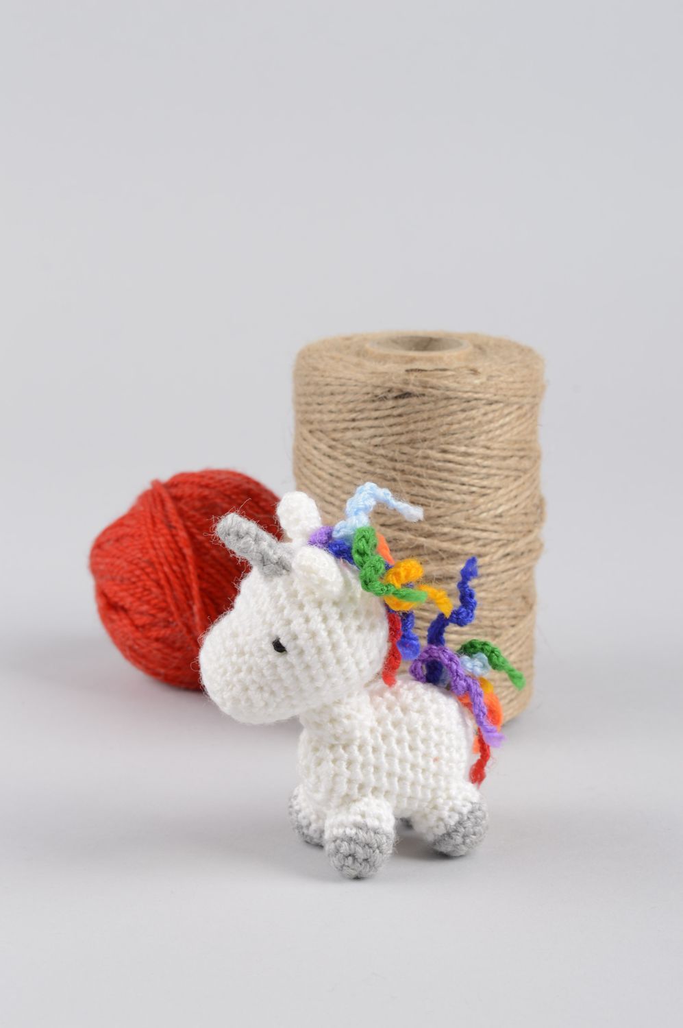 Juguete hecho a mano regalo original muñeco artesanal tejido Unicornio blanco foto 5