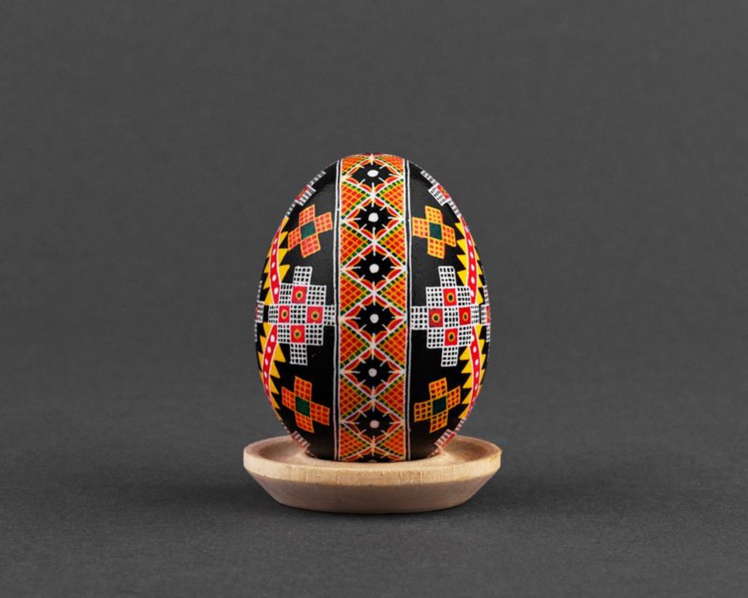 Украинское пасхальное яйцо ручной работы фото 3
