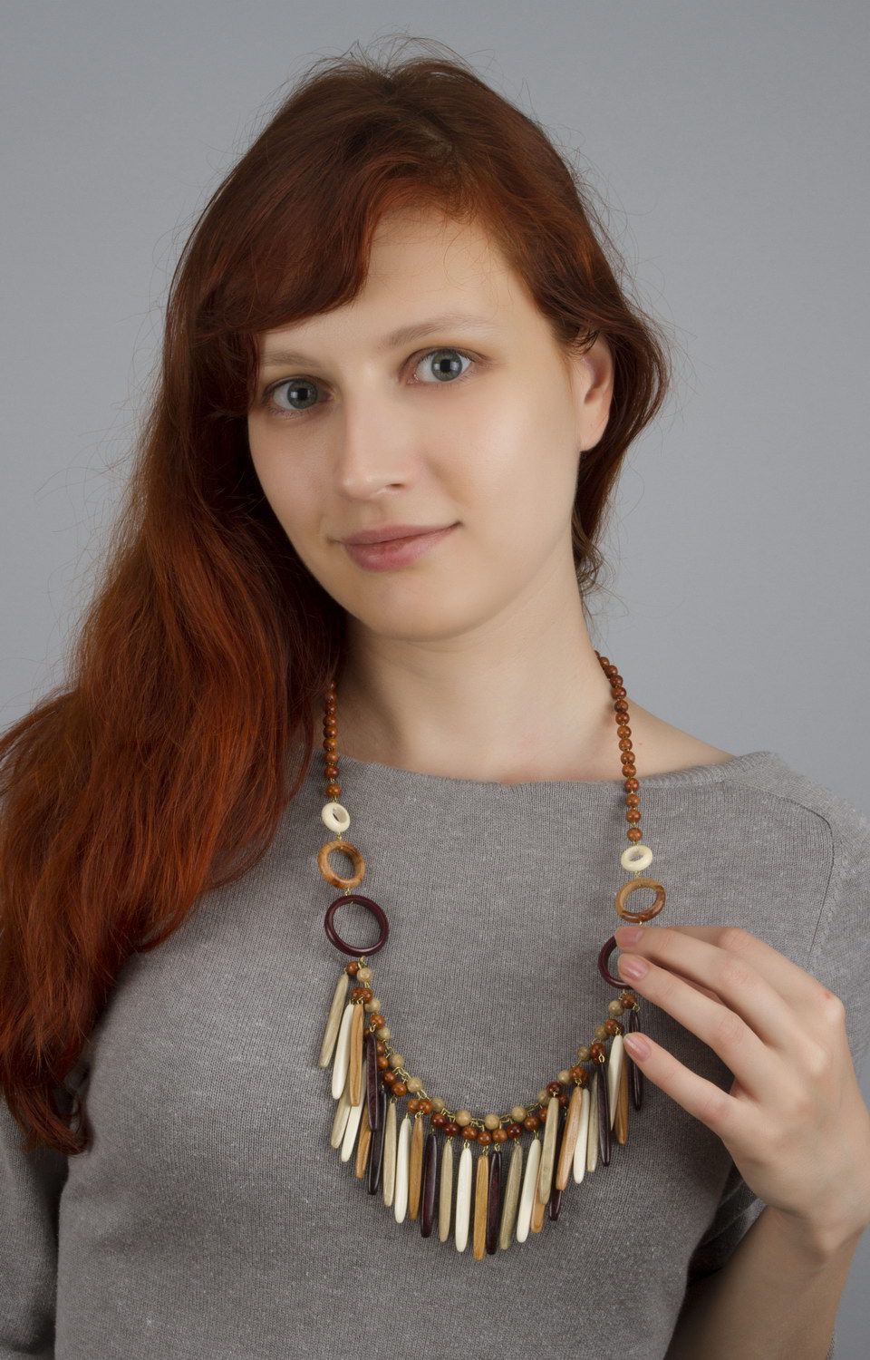 Wooden necklace with clasp photo 5