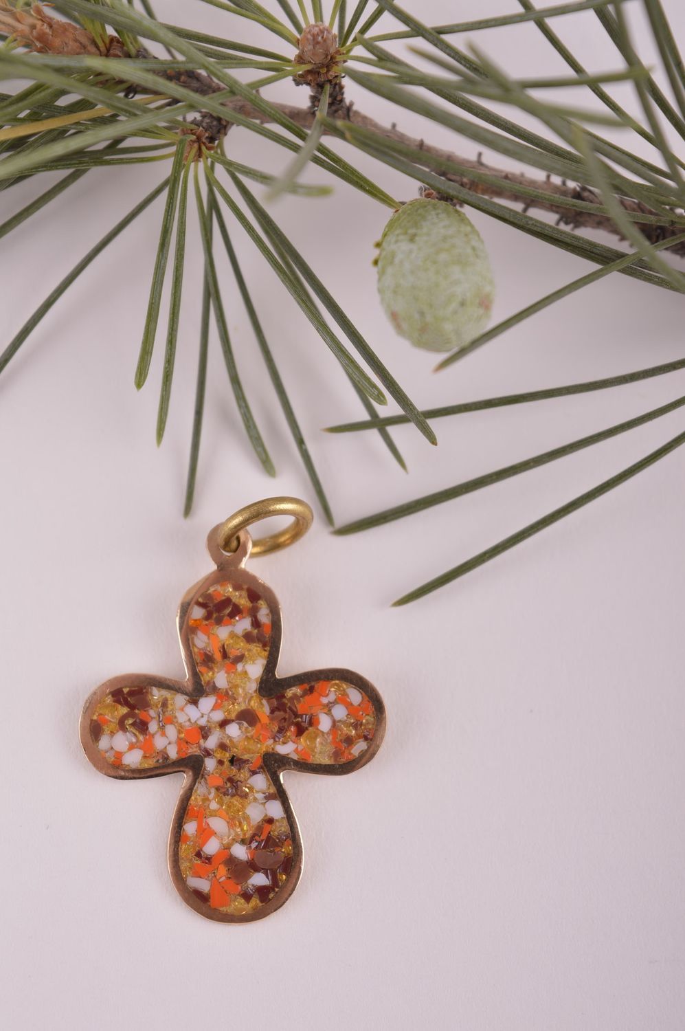 Крестик с камнями handmade подвеска на шею необычное украшение из латуни фото 1