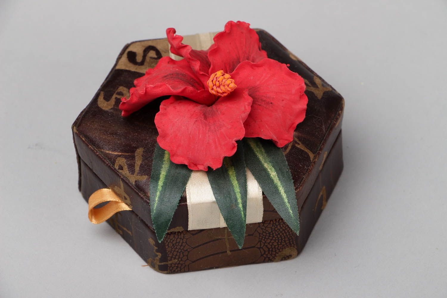 Boîte à bijoux en pâte polymère avec fleur photo 1