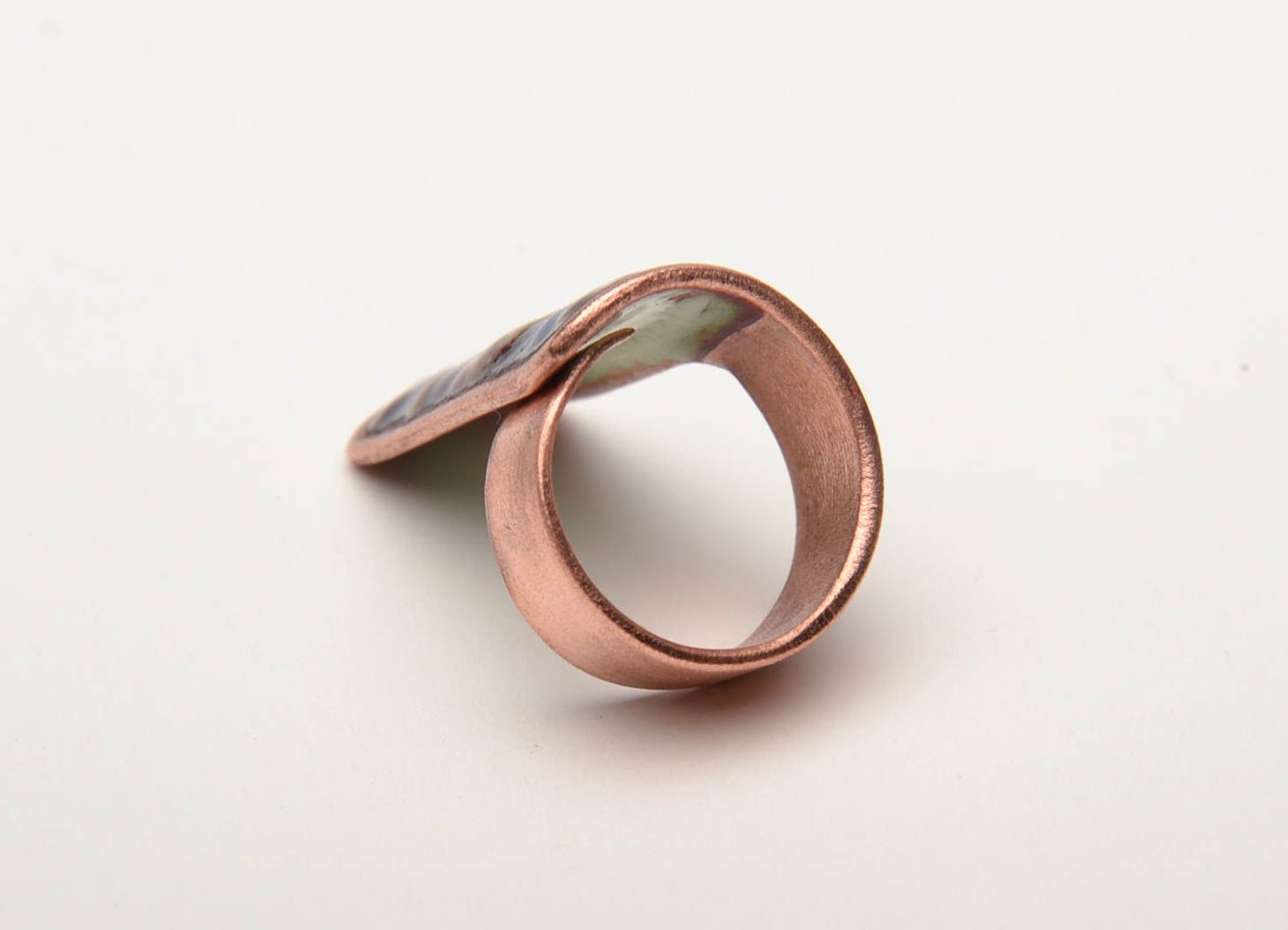 Künstlerischer Ring aus Kupfer foto 3
