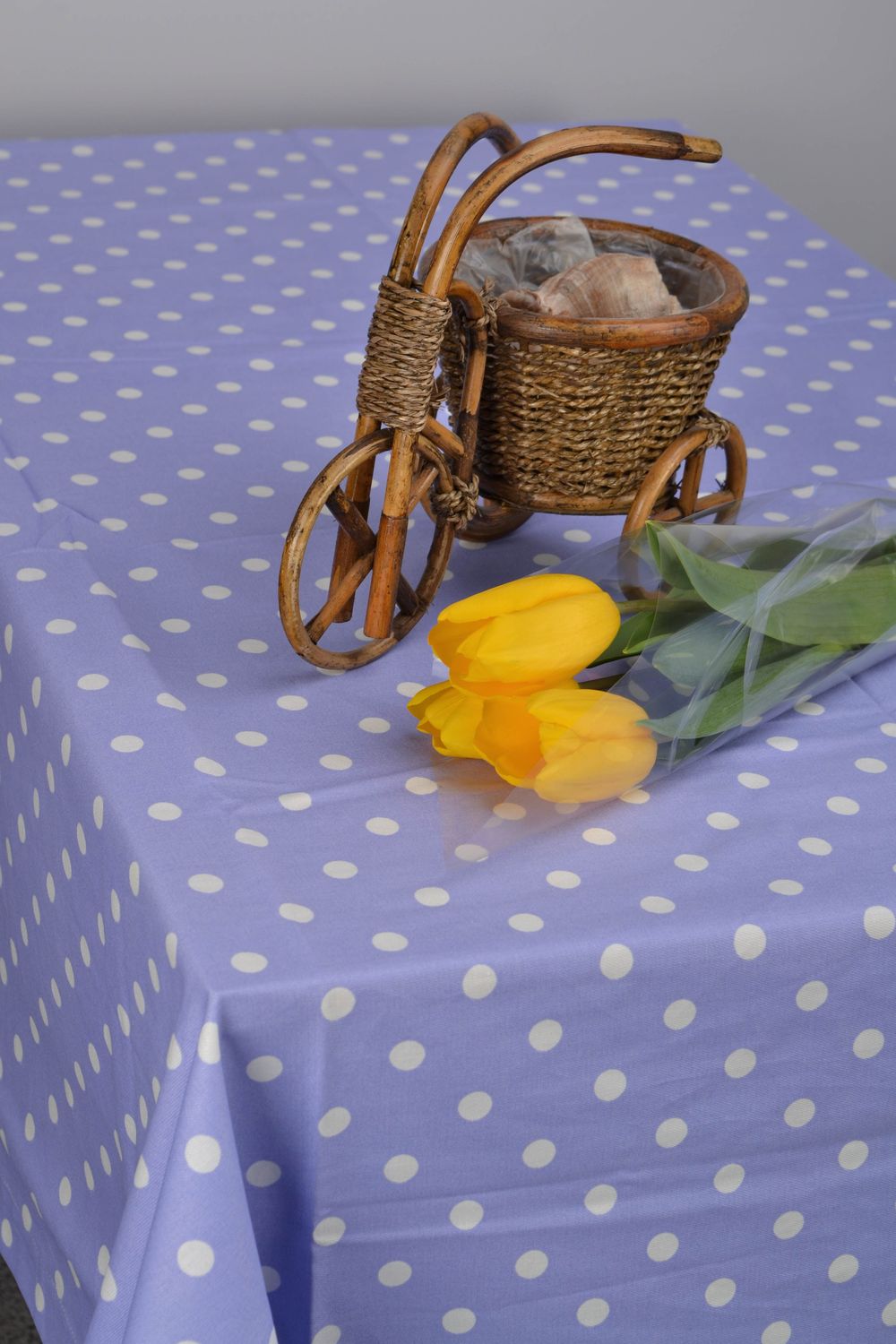 Lavender dotted tablecloth for rectangular table 140x140 cm photo 1
